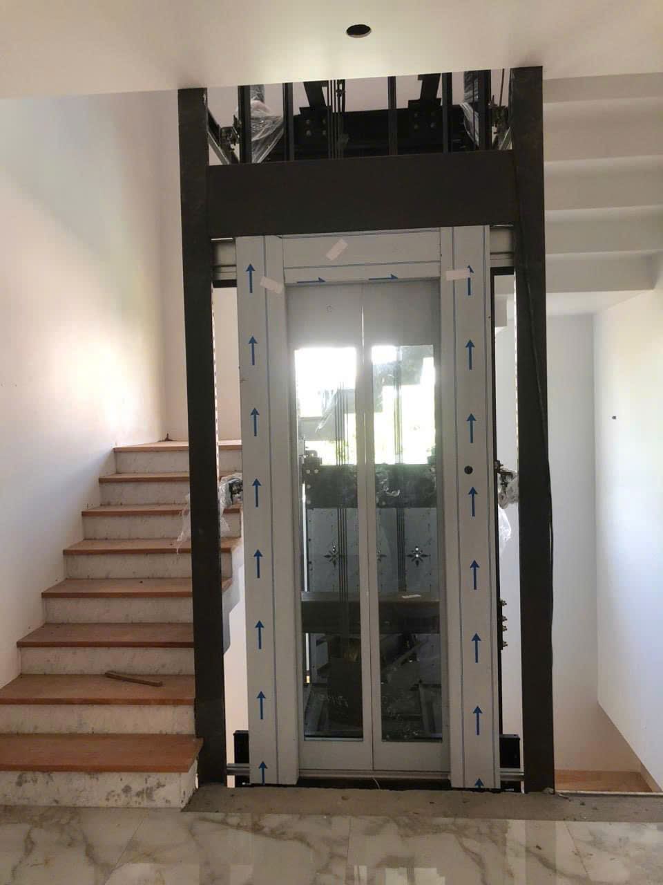 Chạy thử thang máy và bàn giao 